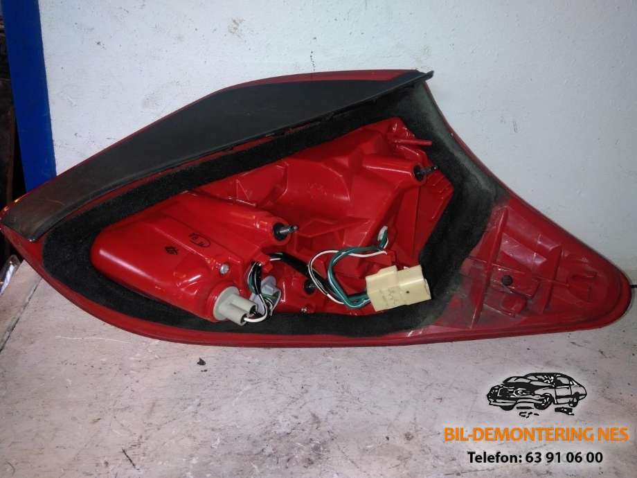 Baklykt venstre til Toyota RAV4 2006-2009 (Type III, Fase 1)  