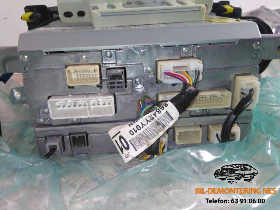 Bilstereo navigasjon til Toyota Yaris 2012-2014 (Type III, Fase 1)  
