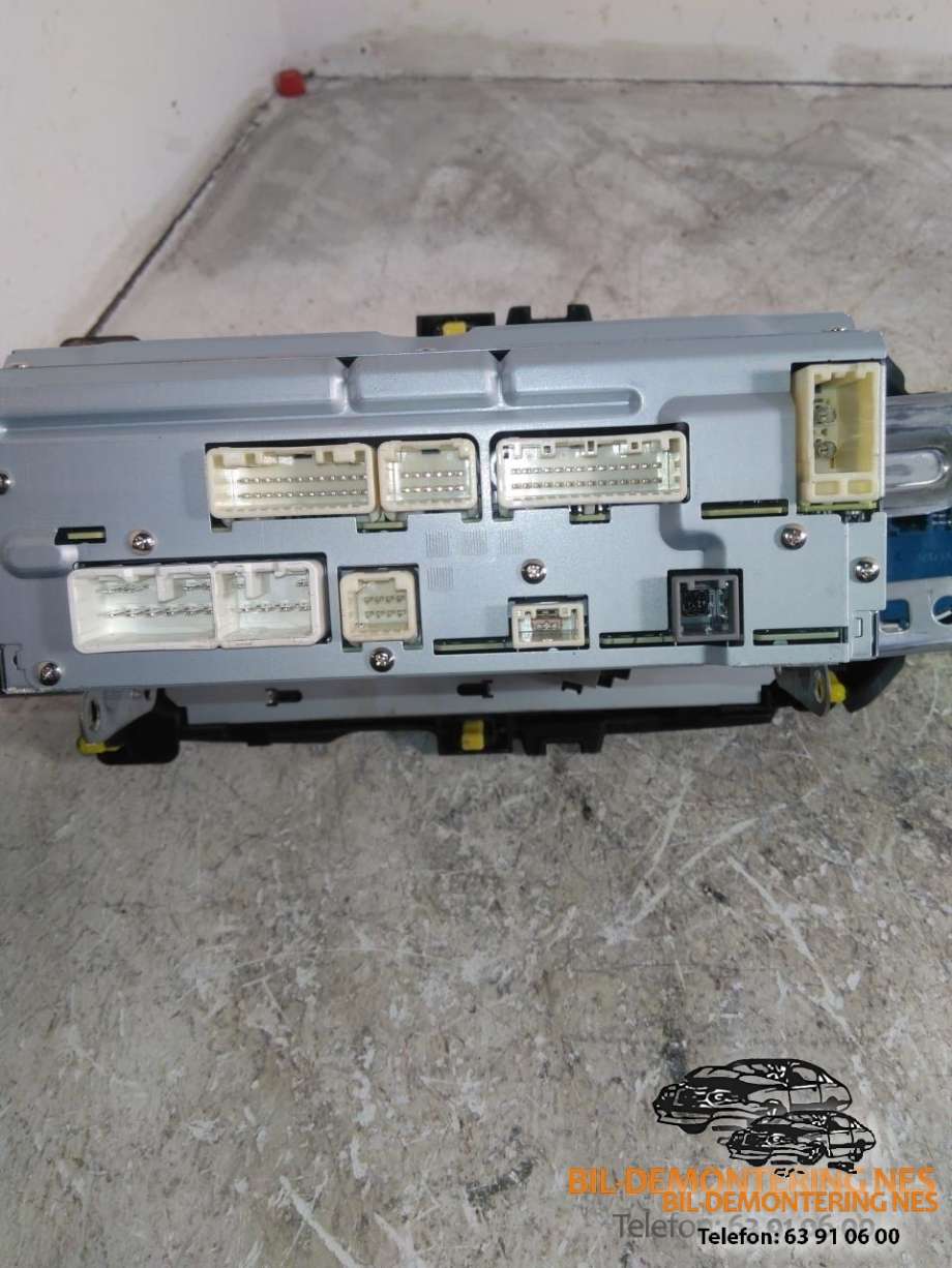 Bilstereo navigasjon til Toyota Yaris 2014-2020 (Type III, Fase 2)  