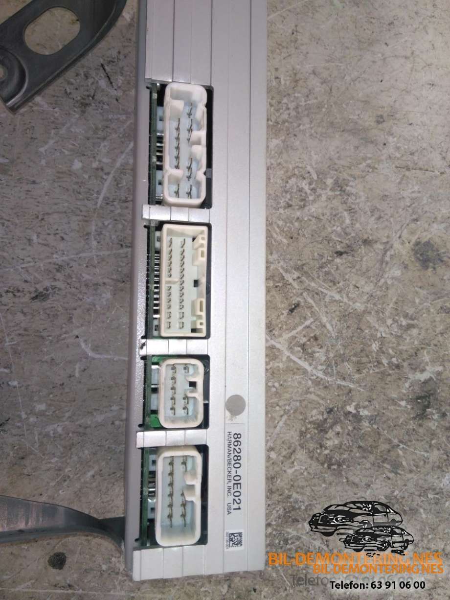 Bilstereo forsterker til Mitsubishi Pajero 1992-1999 (Type II)  