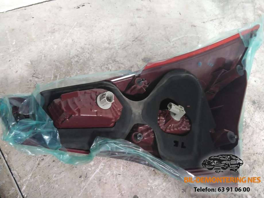 Baklykt venstre indre til Toyota RAV4 2013-2015 (Type IV, Fase 1)  