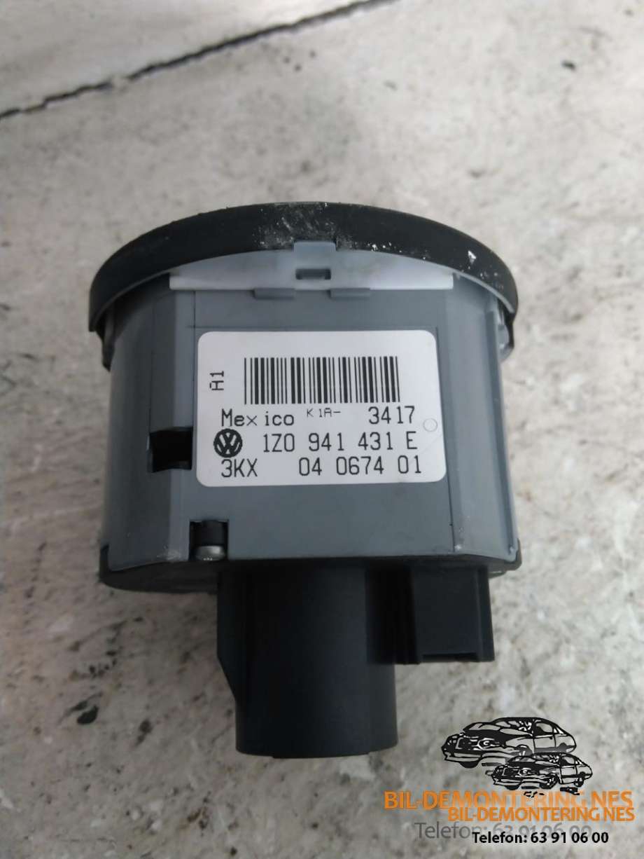Bryter lys til Škoda Octavia 2005-2008 (Type II, Fase 1)  (1Z0941431E|)