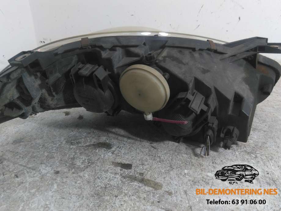 Frontlykt venstre halogen til Mercedes A-Klasse 2005-2012 (W169) (W169) (A1698200561|)