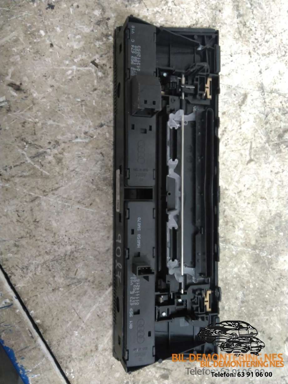 Bryter (ESP - Electronic Stability Program) til Audi Q5 2008-2012 (Type I, Fase 1)  (8R2959674|04382242|8K1959673)