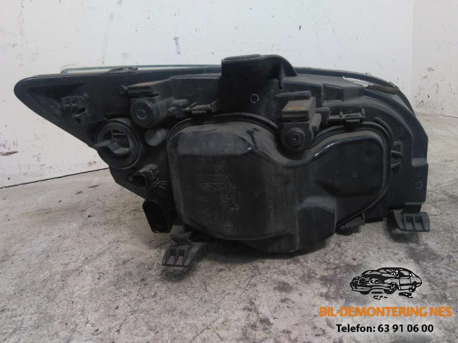 Frontlykt venstre halogen til Ford Focus 2004-2007 (Type II, Fase 1)