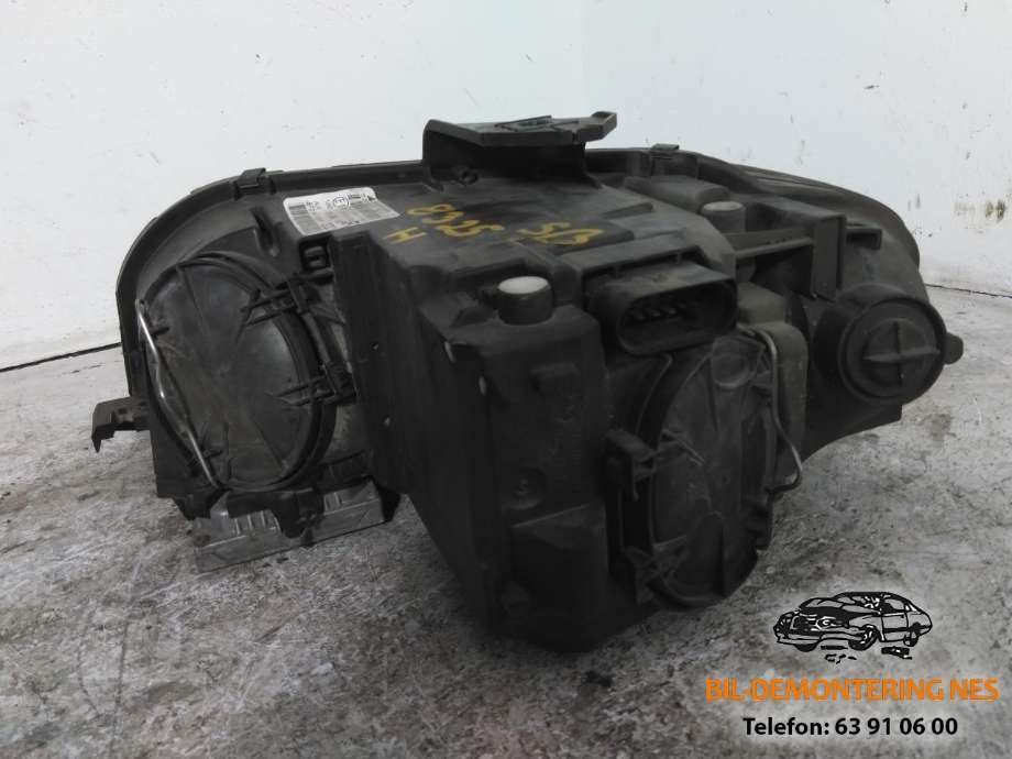 Frontlykt høyre xenon til VW Golf VI 2008-2012  (8P0941004R|)
