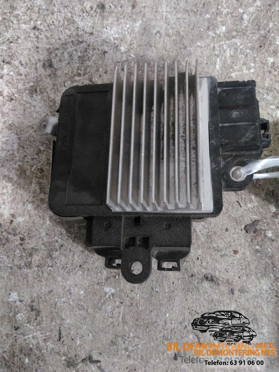 Styreenhet klima/aircondition til Toyota RAV4, 2013-2015 (Type IV, Fase 1)  (8925730110)