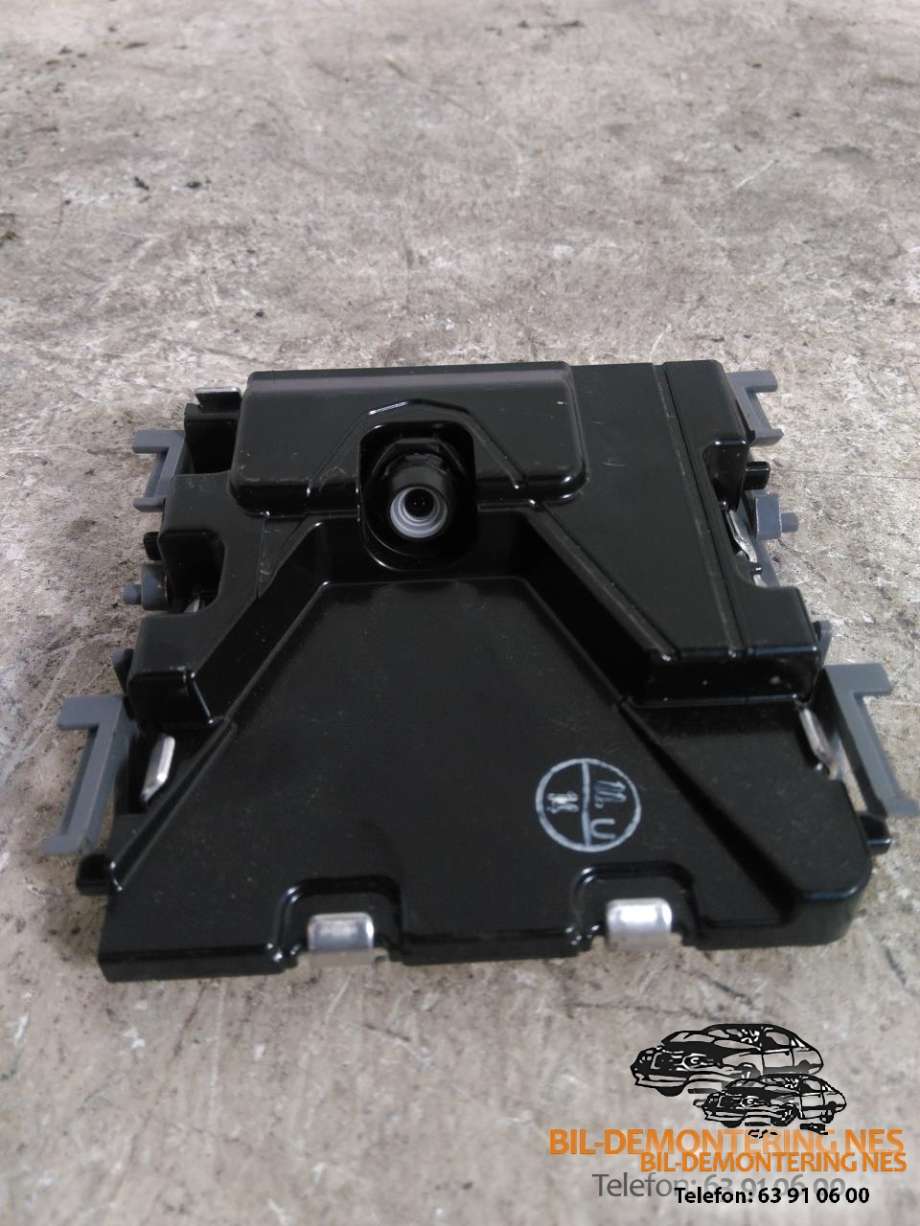 Sensor radar til Toyota RAV4, 2016-2019 (Type IV, Fase 2)  (8646C42021)