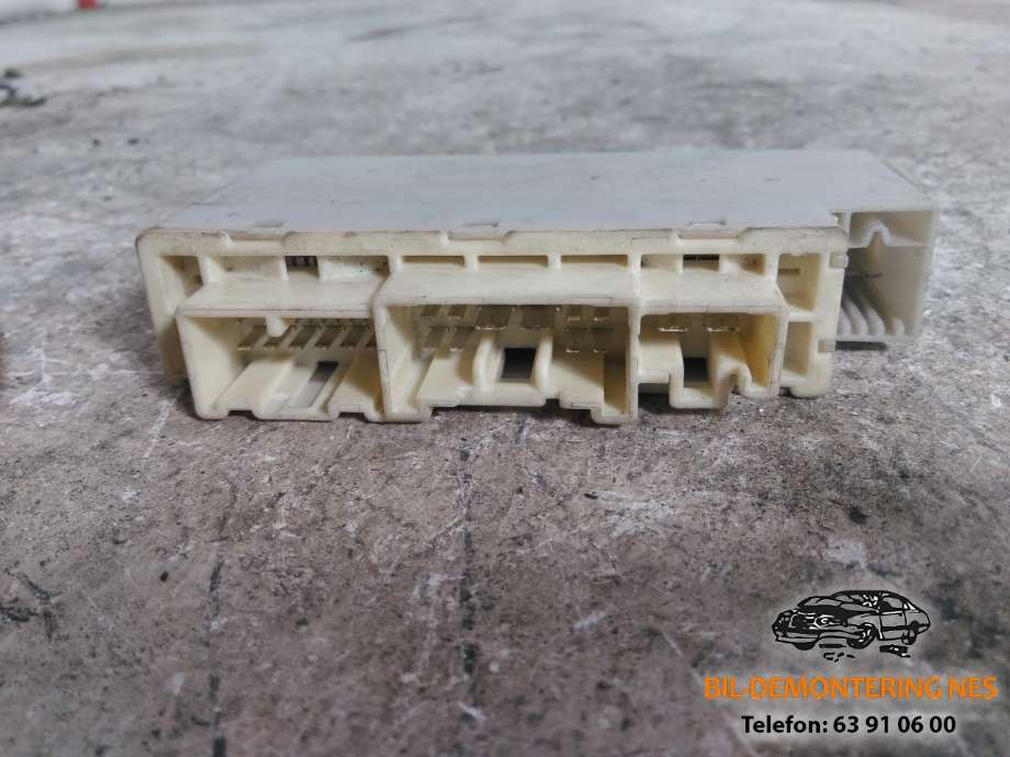 Rele diverse til Toyota Prius +7, 2012-2020 (Type III) (stasjonsvogn) (stasjonsvogn) (8264147090)