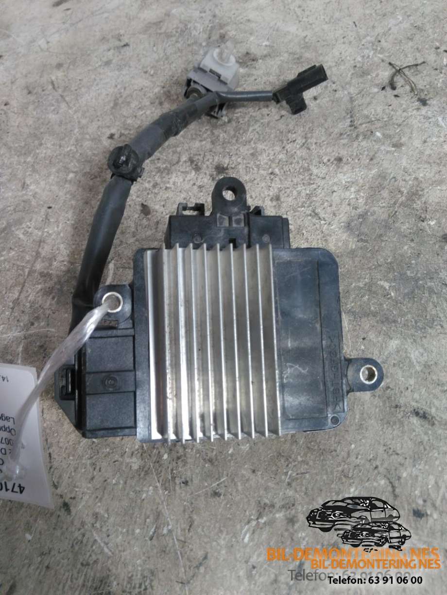 Styreenhet kjølevifte til Toyota RAV4, 2006-2009 (Type III, Fase 1)  (8925730110)