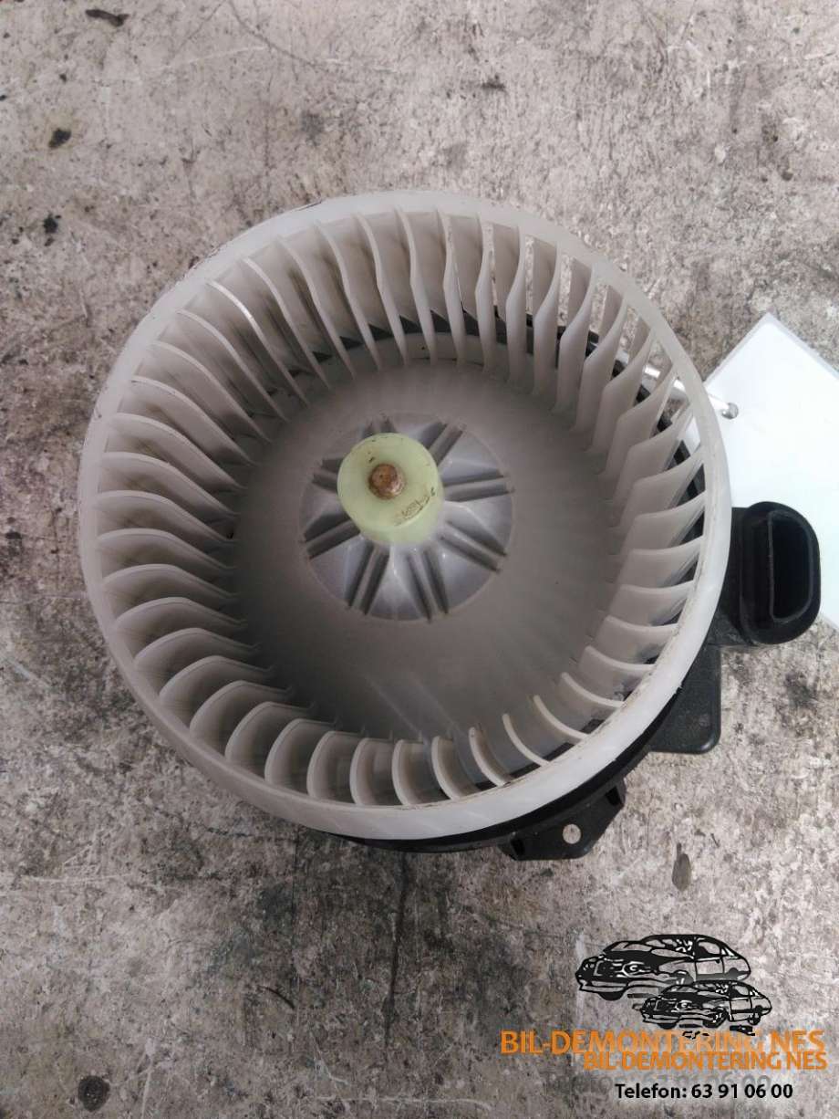Varmeapparat motor til Toyota Yaris, 2014-2020 (Type III, Fase 2)  (2727000311)