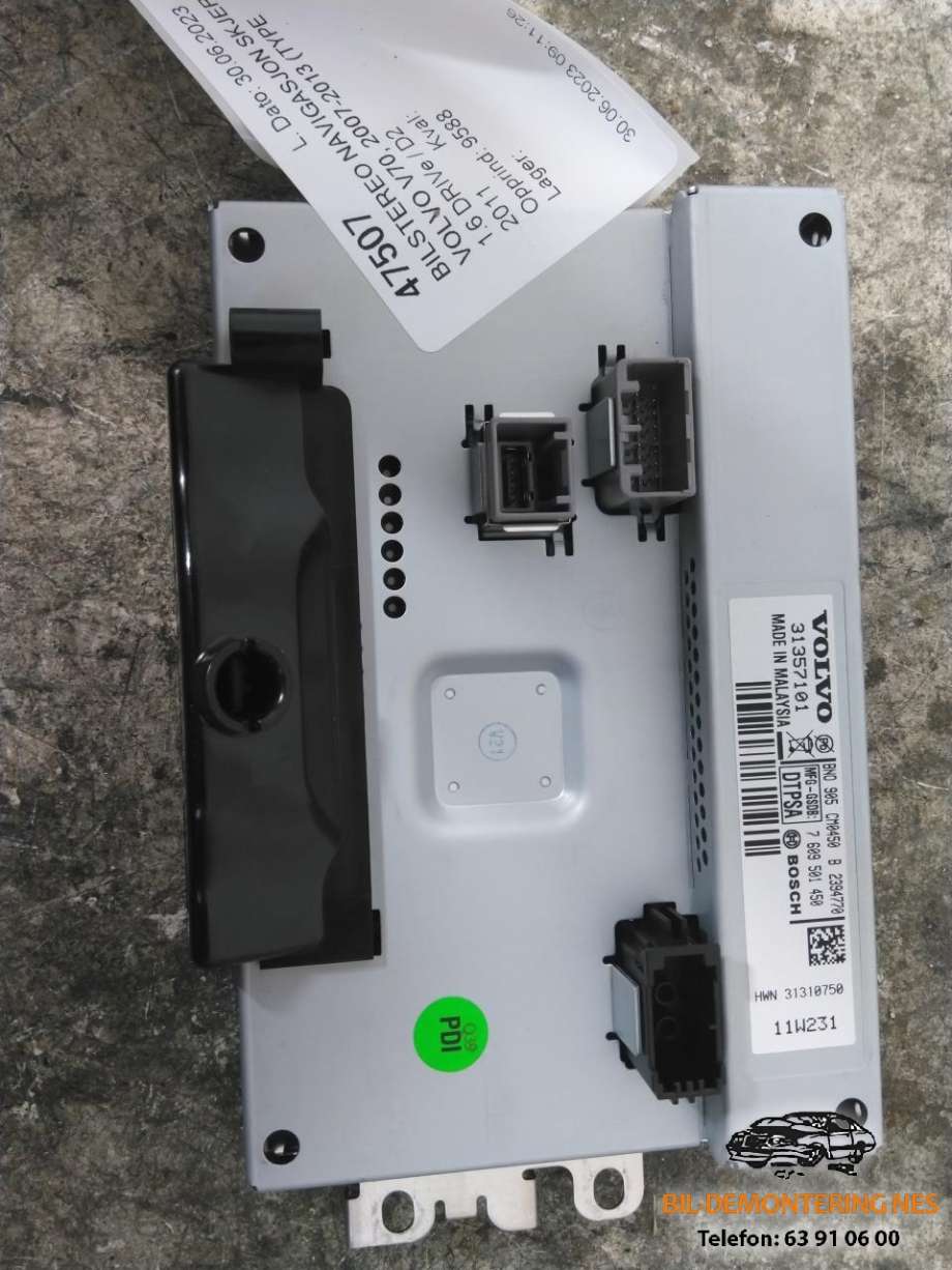 Bilstereo navigasjon skjerm til Volvo V70, 2007-2013 (Type III, Fase 1)  (7609501450)