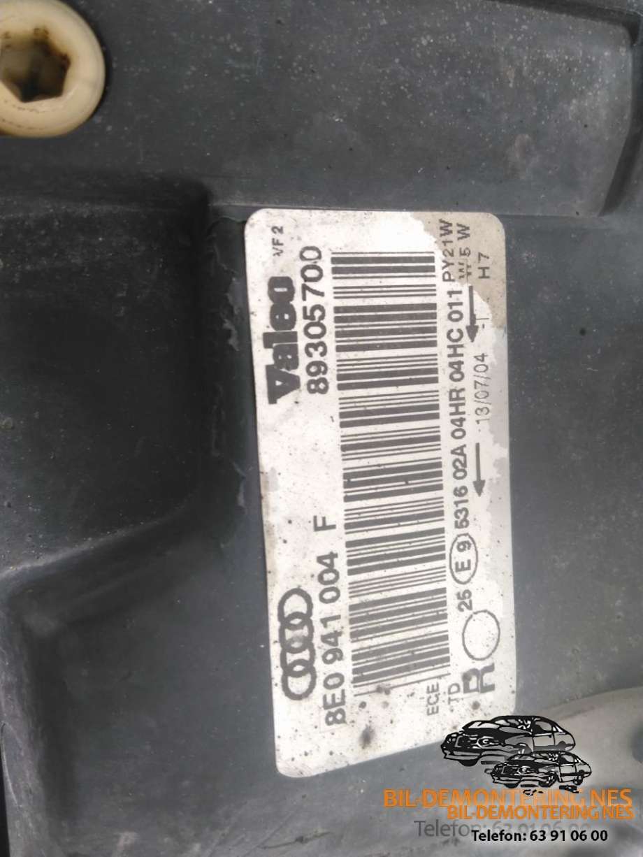 Frontlykt høyre halogen til Chevrolet 0-->> (8E0941004F|)