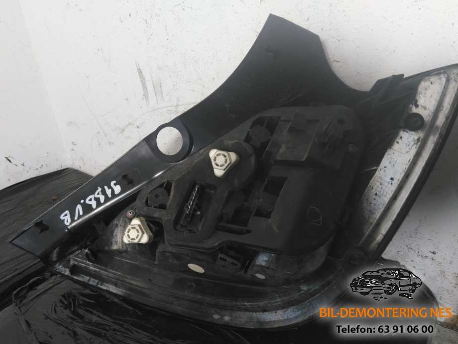 Baklykt venstre til Opel Astra H 2004-2009  (34269191834|)
