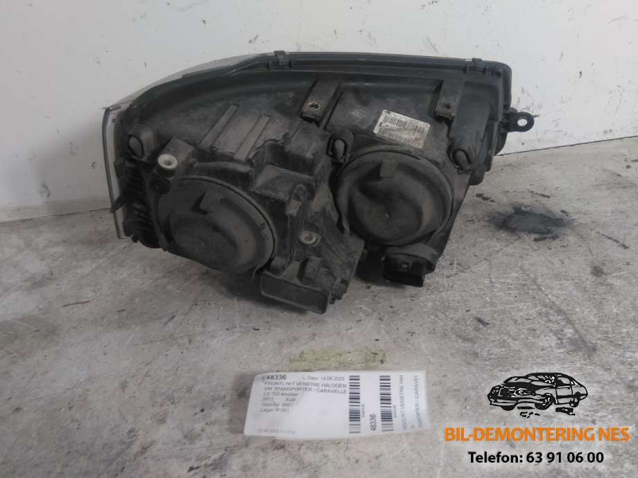 Frontlykt venstre halogen til VW Transporter / Caravelle 2009-2015 (Fase 2) (T5) (T5) 