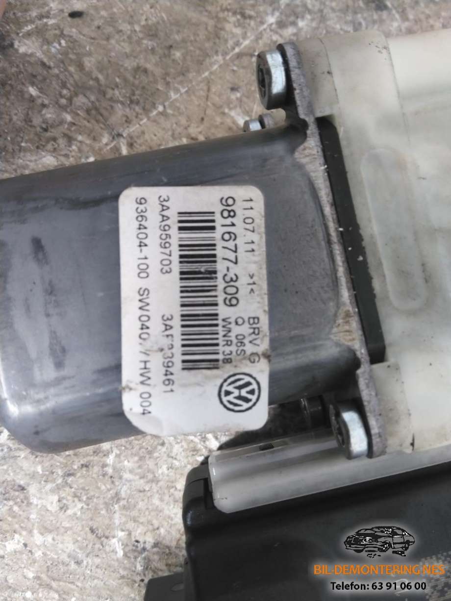 Ruteheis, kun motor, venstre bak til VW Passat 2011-2015 (B7) (B7) (962619100|3C0959794B|)