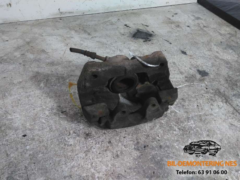 Bremsecaliper venstre foran til VW Transporter / Caravelle, 2003-2009 (Fase 1) (T5) (T5) 