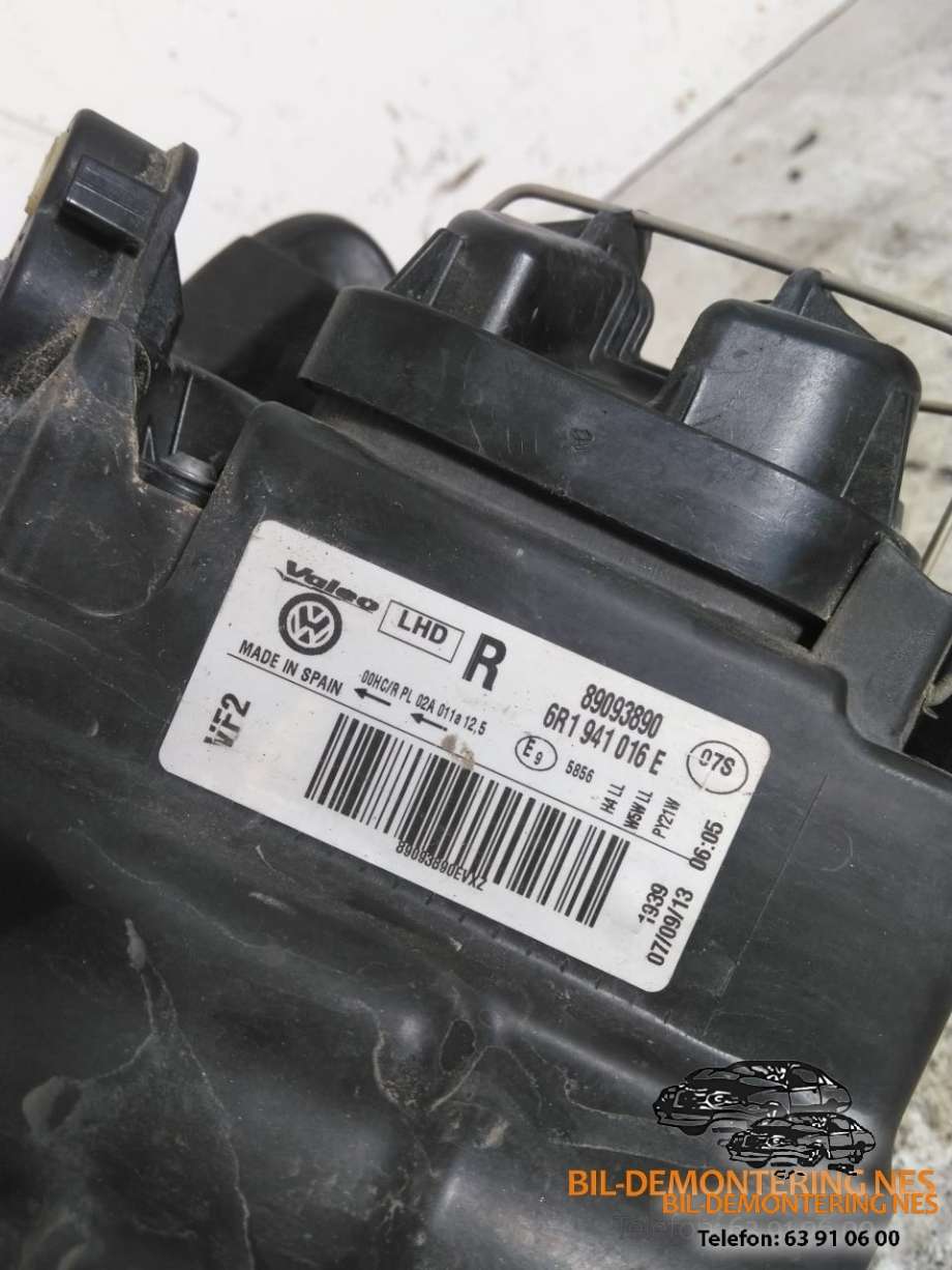 Frontlykt høyre halogen til VW Polo 2009-2014 (Type V, Fase 1)  (89093890|6R941016E|)
