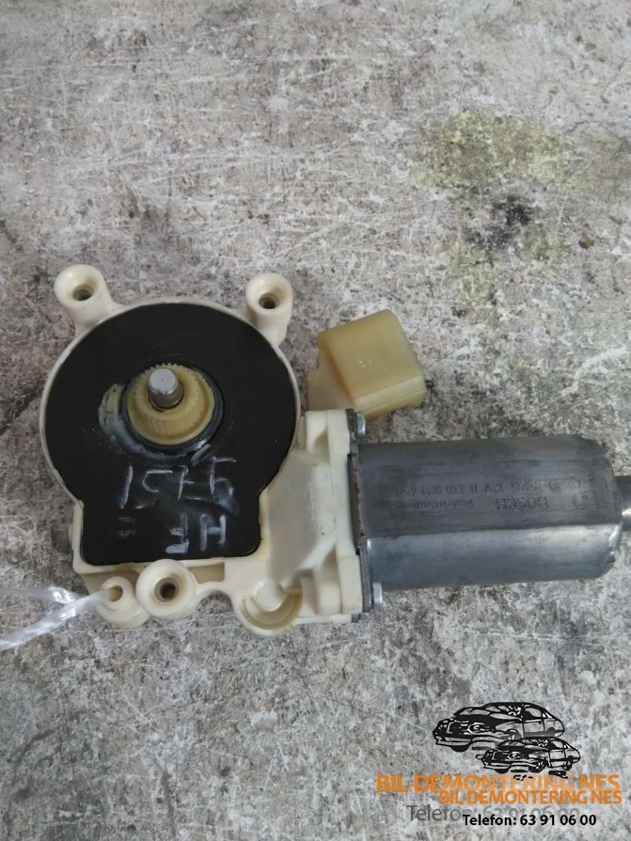 Ruteheis høyre foran til BMW 5-Serie 2003-2010 (E60/E61) (E60/E61) (0130821458|)