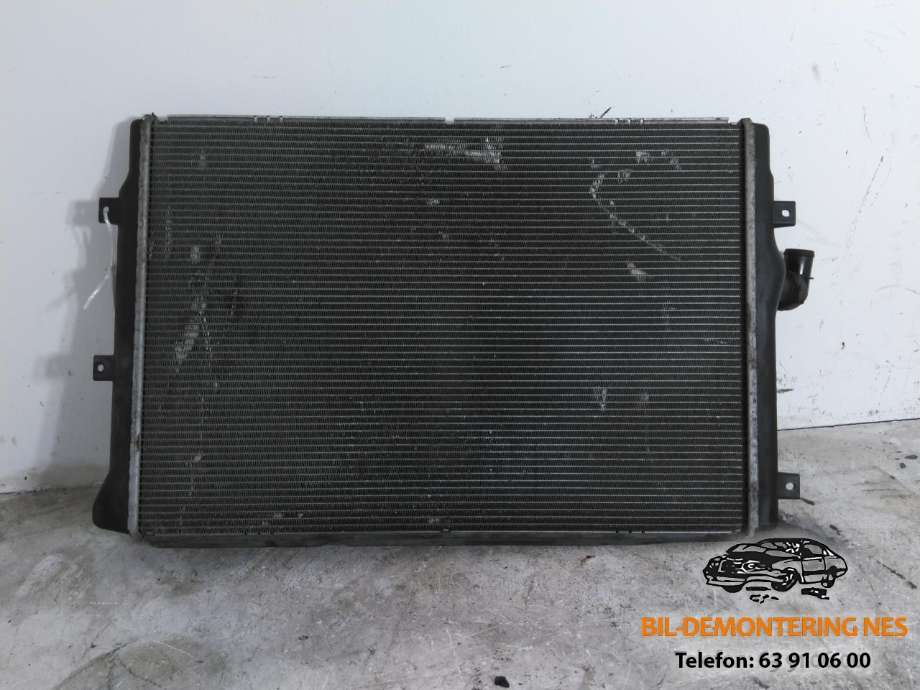 Radiator (manuell gir) til Audi A3, 2009-2012 (Type II, Fase 2)  (1K0 121 251 DD)