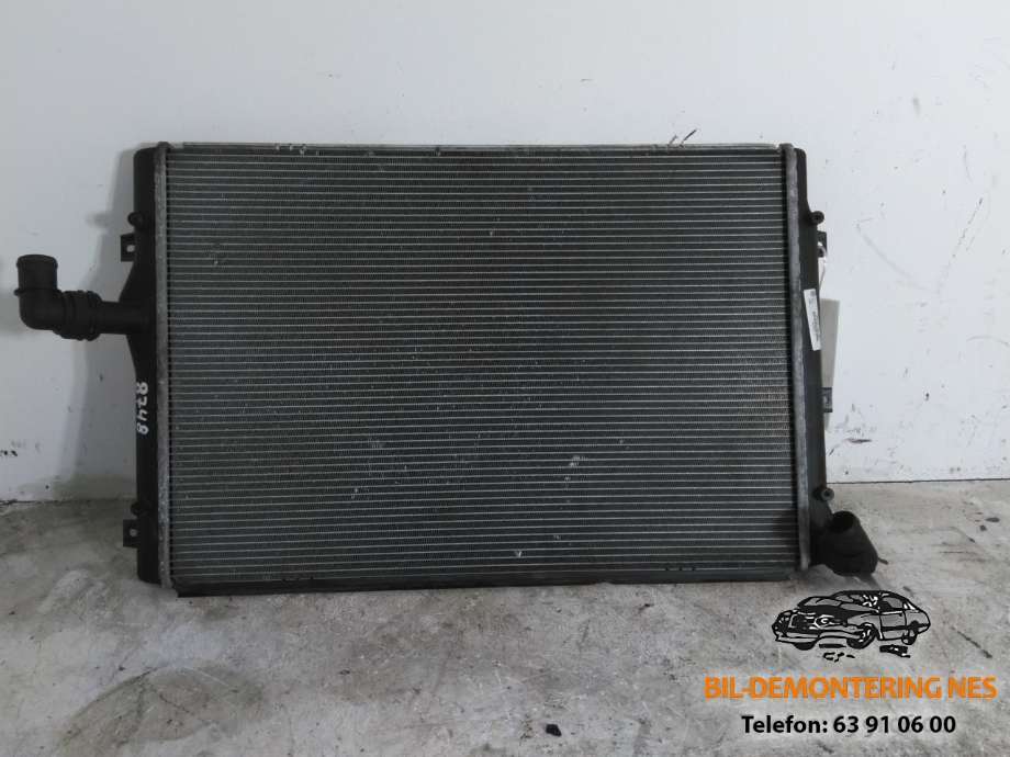 Radiator (manuell gir) til Audi A3 2009-2012 (Type II, Fase 2)  (1K0 121 251 DD|)