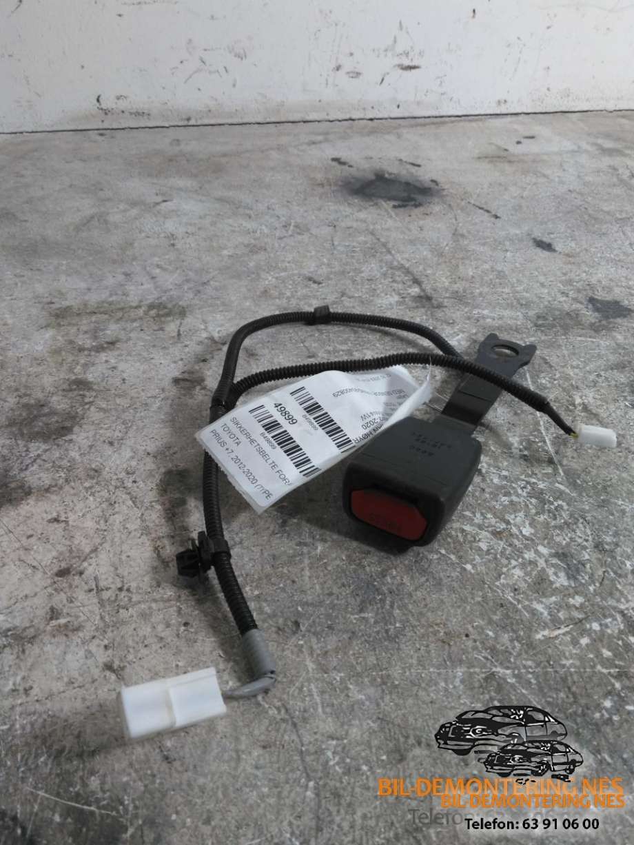Sikkerhetsbelte foran høyre til Toyota Prius +7, 2012-2020 (Type III) (stasjonsvogn) (stasjonsvogn) 