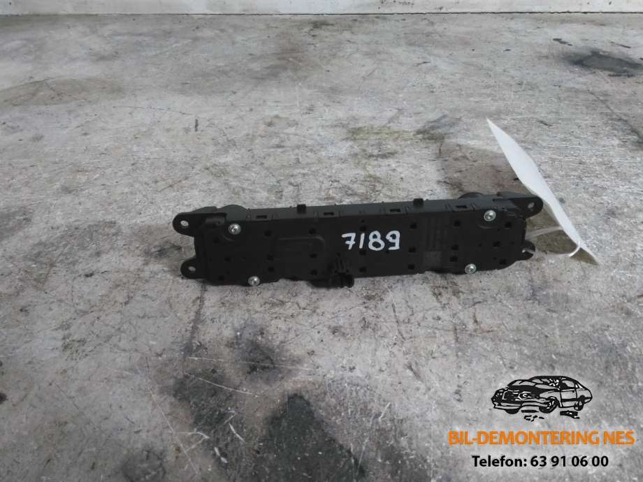 Bilstereo betjeningspanel til Ford Focus 2018-->> (Type IV)  (JX7T-18K811-AC|)