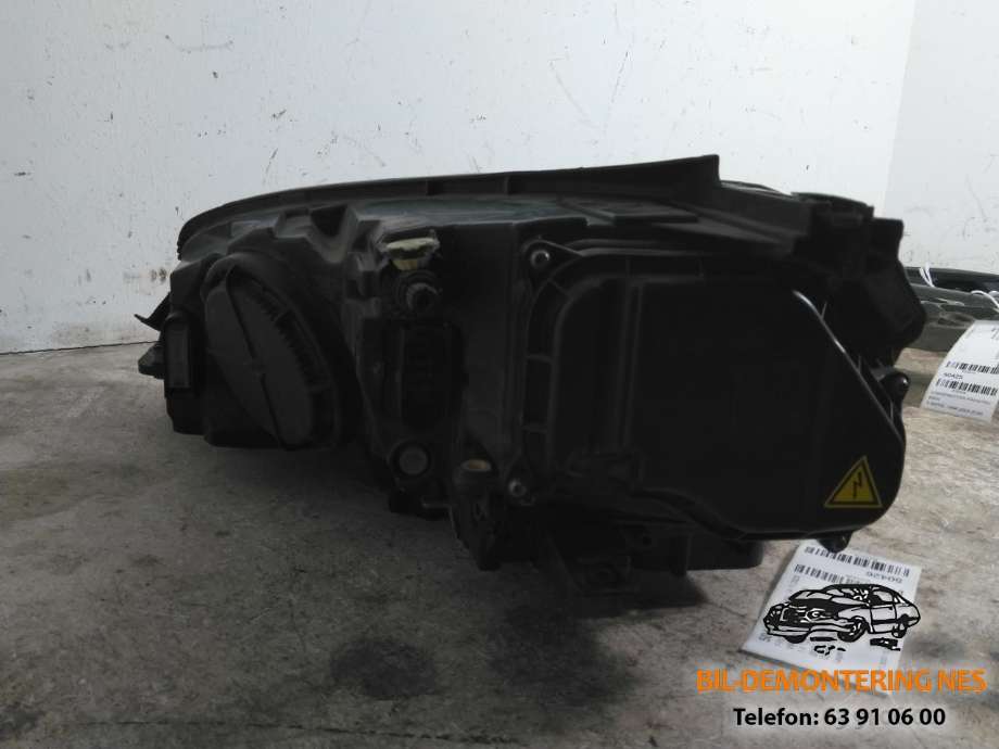 Frontlykt høyre xenon til VW Golf VII 2012-2017 (Fase 1)  (90024314|5G1941032|)