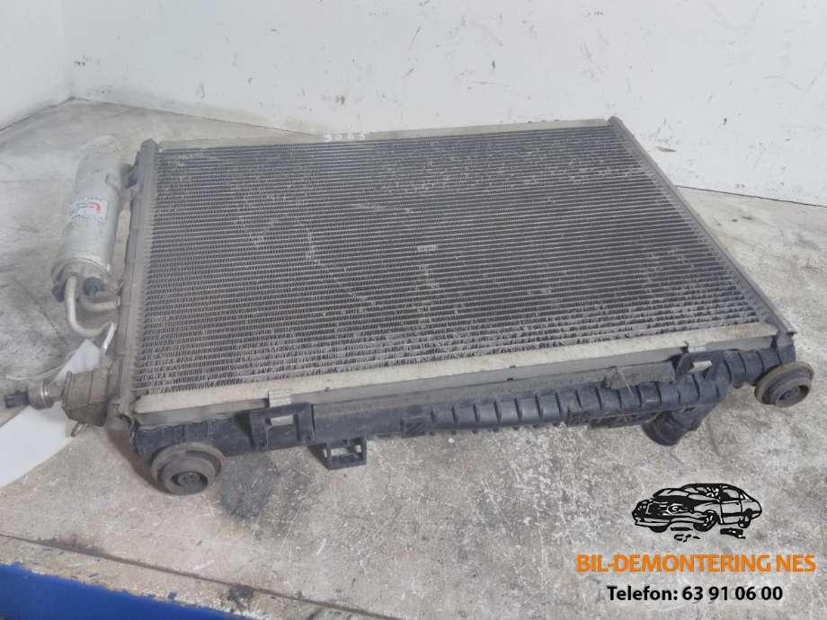 Radiator (manuell gir) til Ford Fiesta, 2013-2017 (Type VI, Fase 2)  (C1B1-8005-BB)