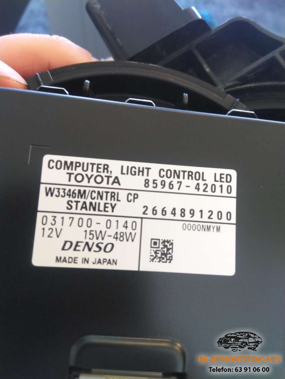 Frontlykt venstre full-LED til Toyota RAV4 2016-2019 (Type IV, Fase 2)  (W3049K02|)