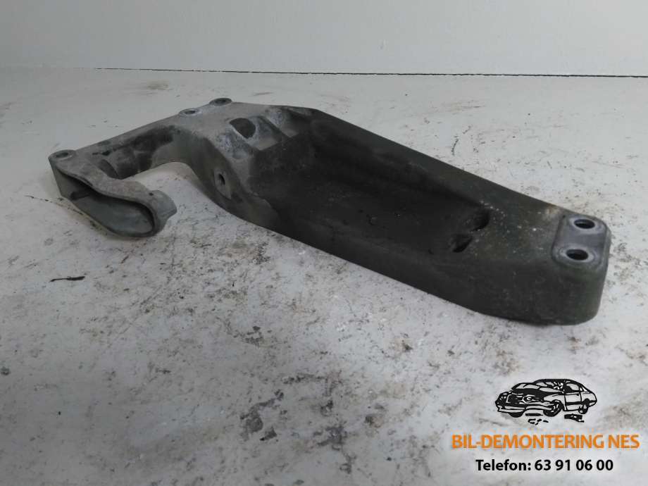 Girkassefeste til BMW X3 2010-2017 (F25) (F25) (22316786567-01|)