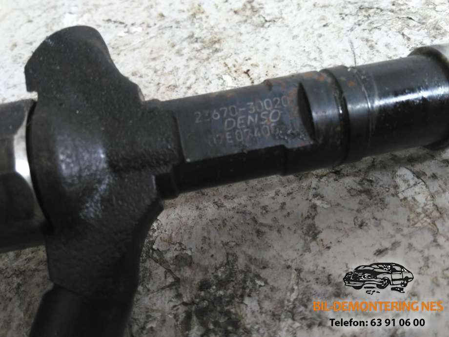 Dyse innsprøyting diesel til Toyota Land Cruiser 120 2002-2009 (23670-30020|)