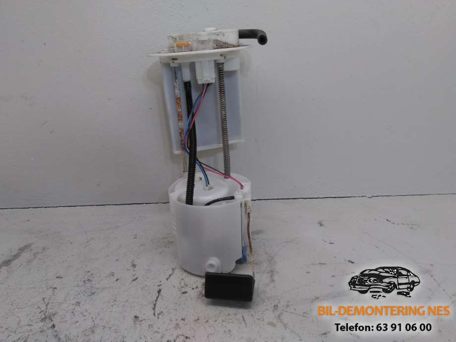 Bensinpumpe elektrisk til Toyota Yaris, 2012-2014 (Type III, Fase 1)  (77704-0D090)