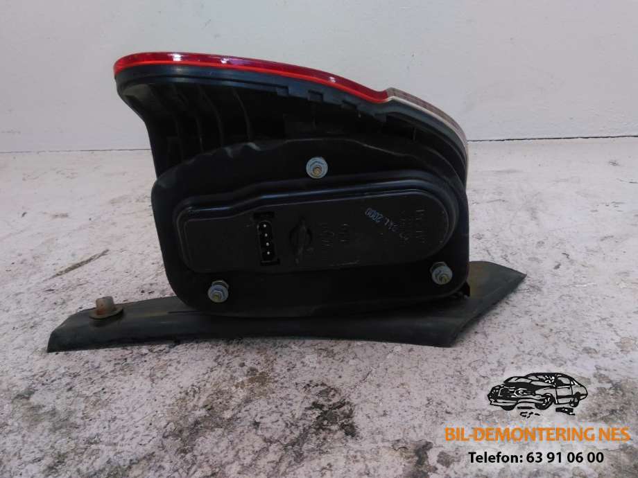 Baklykt høyre ytre til BMW 5-Serie 1996-2003 (E39) (E39) (6 902 532|)