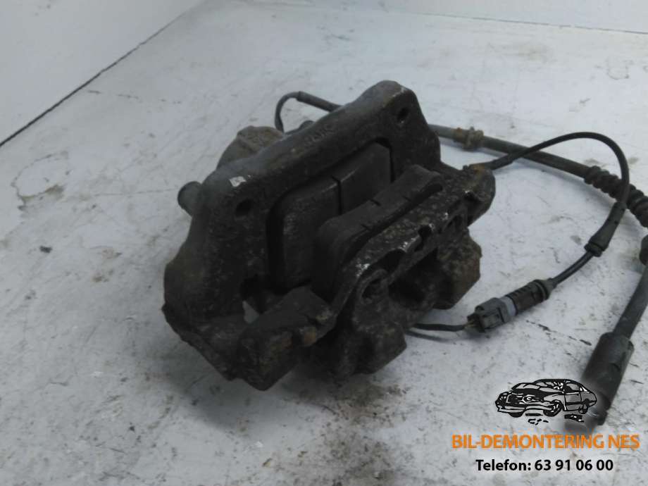 Bremsecaliper venstre foran til BMW 3-Serie 2012-2018 (F30/F31/F34) (F30/F31/F34) 