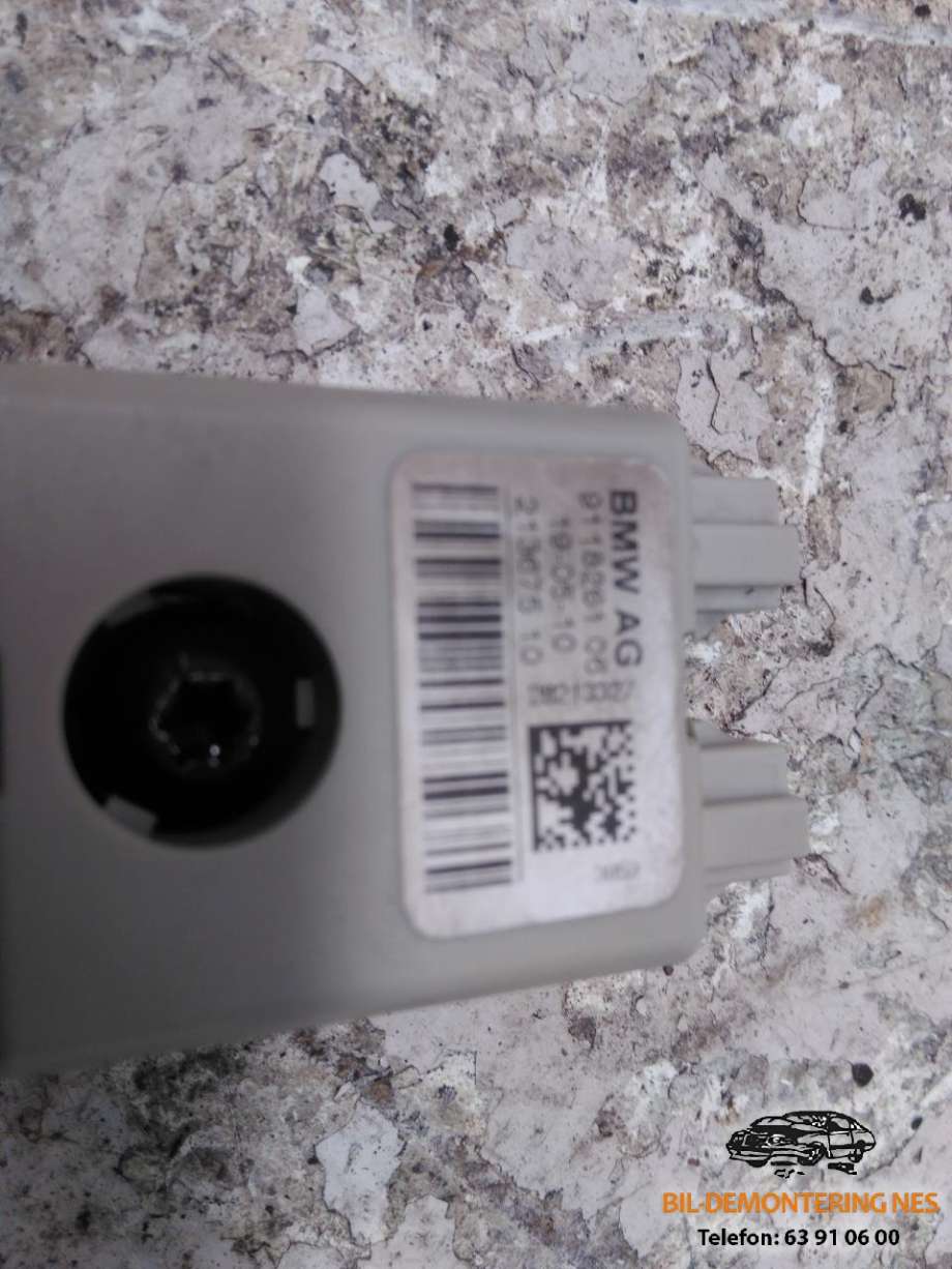 Antenne forsterker til BMW 7-Serie 2009-2015 (F01/F02/F03/F04) (F01/F02/F03/F04) (9118261 06|)