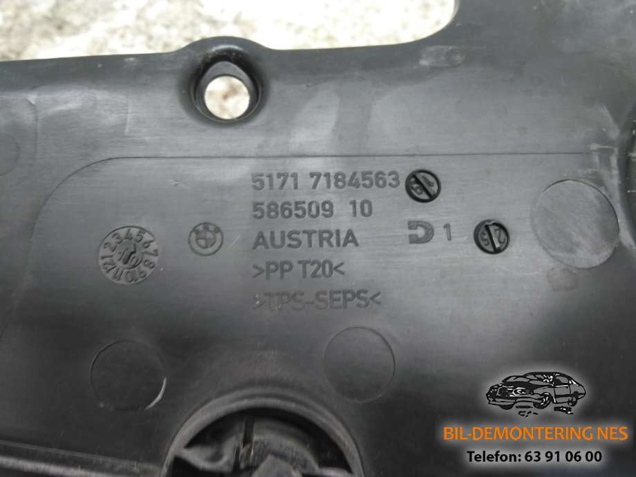 Deksel til BMW 7-Serie 2009-2015 (F01/F02/F03/F04) (F01/F02/F03/F04) (51717184563|)