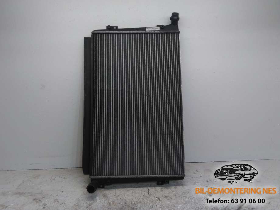 Radiator (manuell gir) til Audi A3, 2003-2008 (Type II, Fase 1)  (1K0 121 251 AK)