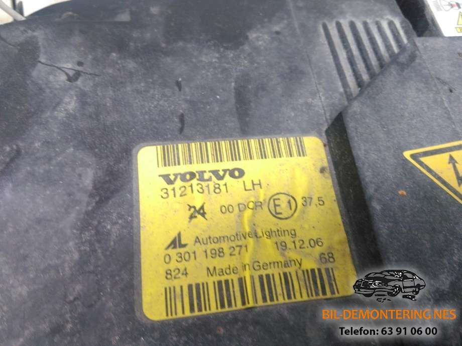 Frontlykt venstre xenon til Volvo V50 2004-2007 (Fase 1)  (31213181|)