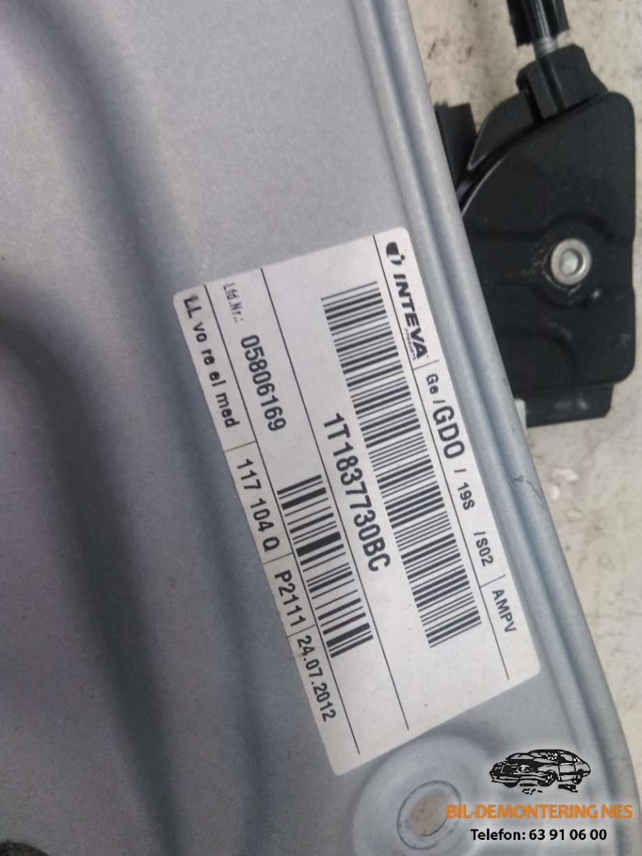 Ruteheis høyre foran til VW Touran 2010-2015 (Type I, Fase 3)  (5K0 959 792|1T095970 2R|)