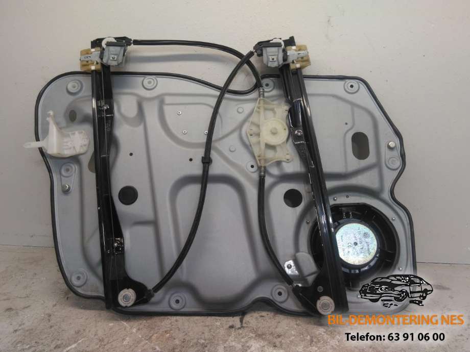 Ruteheis høyre foran til VW Touran 2010-2015 (Type I, Fase 3)  (5K0 959 792|1T095970 2R|)