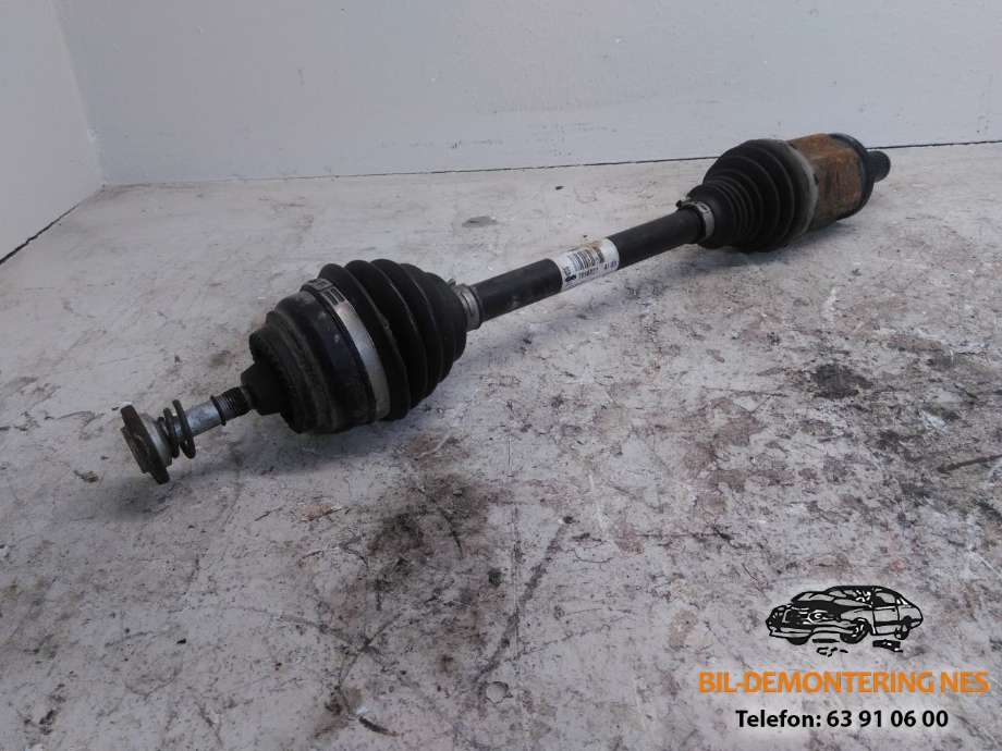 Drivaksel venstre foran, diesel/automat til BMW X3, 2010-2017 (F25) (F25) (7598027)
