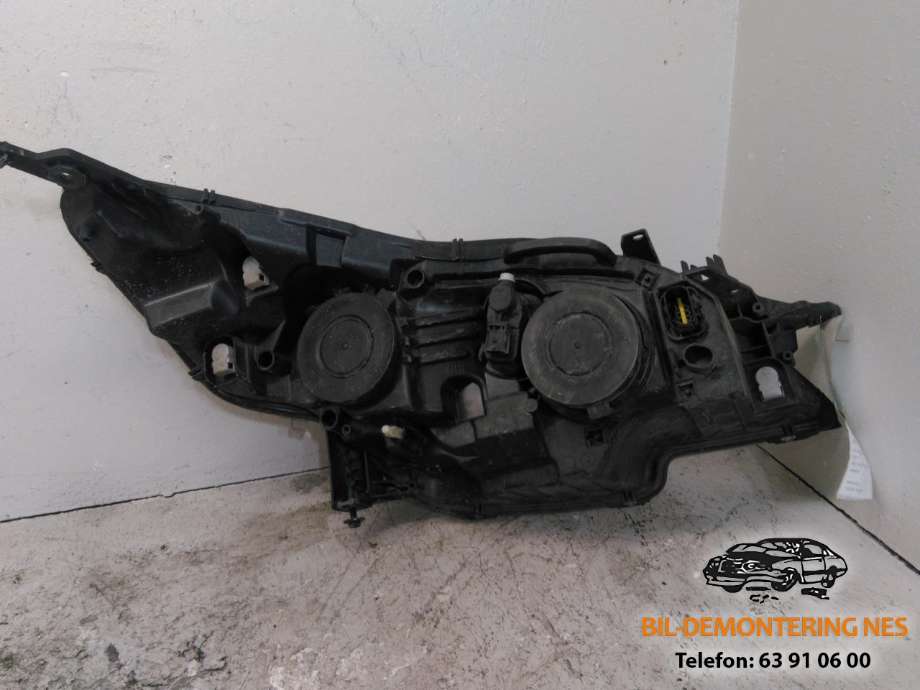 Frontlykt venstre halogen til Peugeot 508 2011-2014 (Type I, Fase 1)  