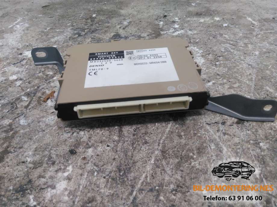 Styreenhet nøkkelfri/keyless til Toyota Avensis, 2009-2015 (Type III, Fase 1)  (89990-05032)