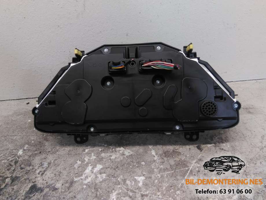 Instrumentpanel til Toyota Auris 2015-2019 (Type II, Fase 2)  (83800-0ZW31|)