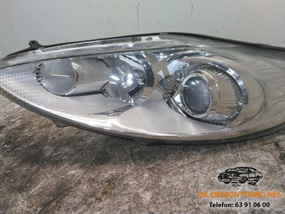 Frontlykt venstre halogen til Ford Fiesta 2008-2012 (Type VI, Fase 1)  (8A61-13WC 30 CG|)