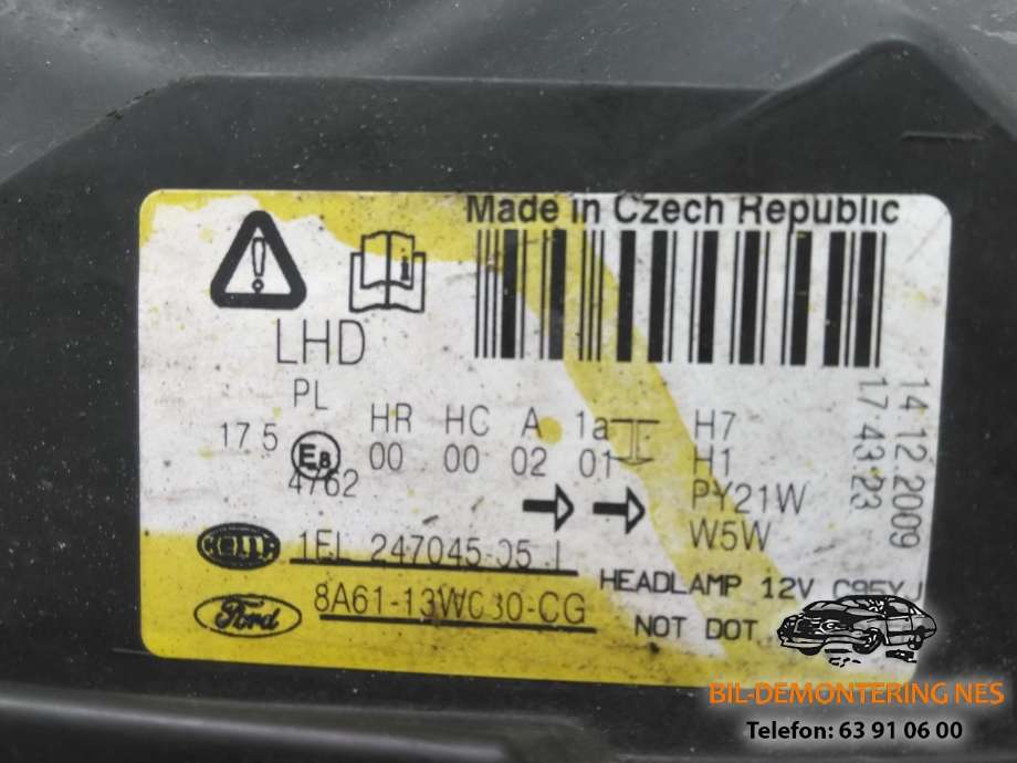 Frontlykt venstre halogen til Ford Fiesta 2008-2012 (Type VI, Fase 1)  (8A61-13WC 30 CG|)