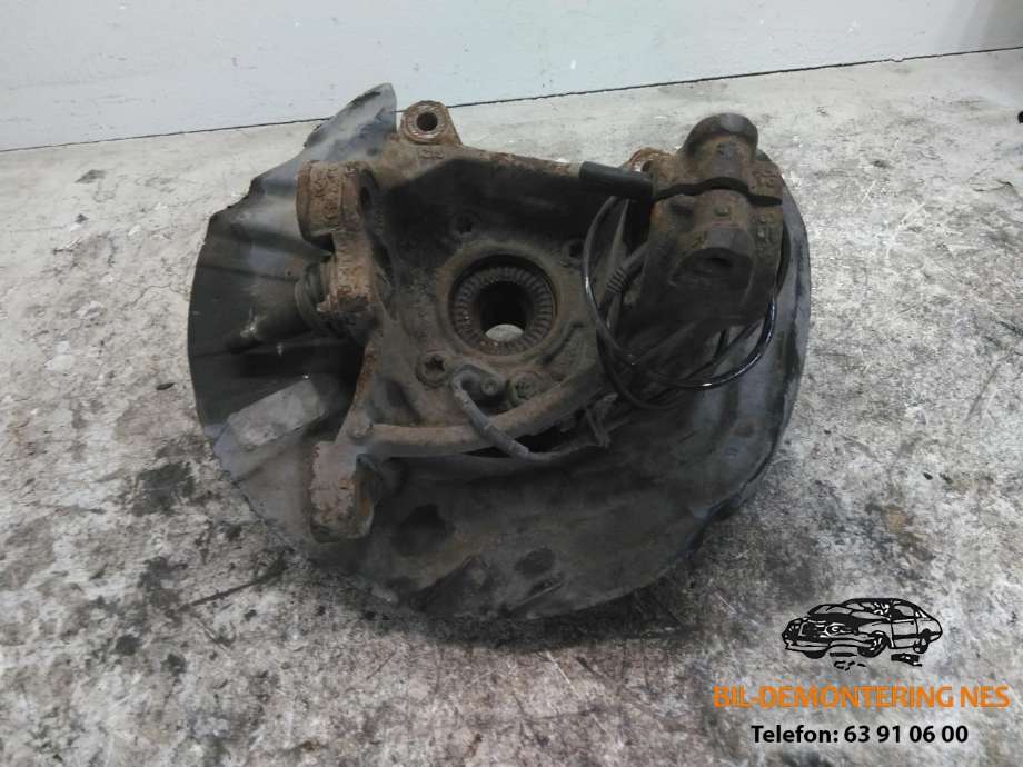 Hjulspindel venstre foran til BMW X3, 2010-2017 (F25) (F25) 
