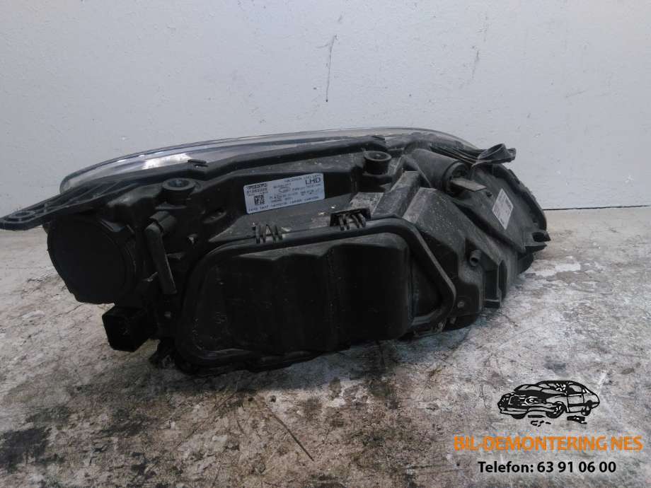 Frontlykt venstre halogen til Volvo V40 2012-2019  (31283326|)