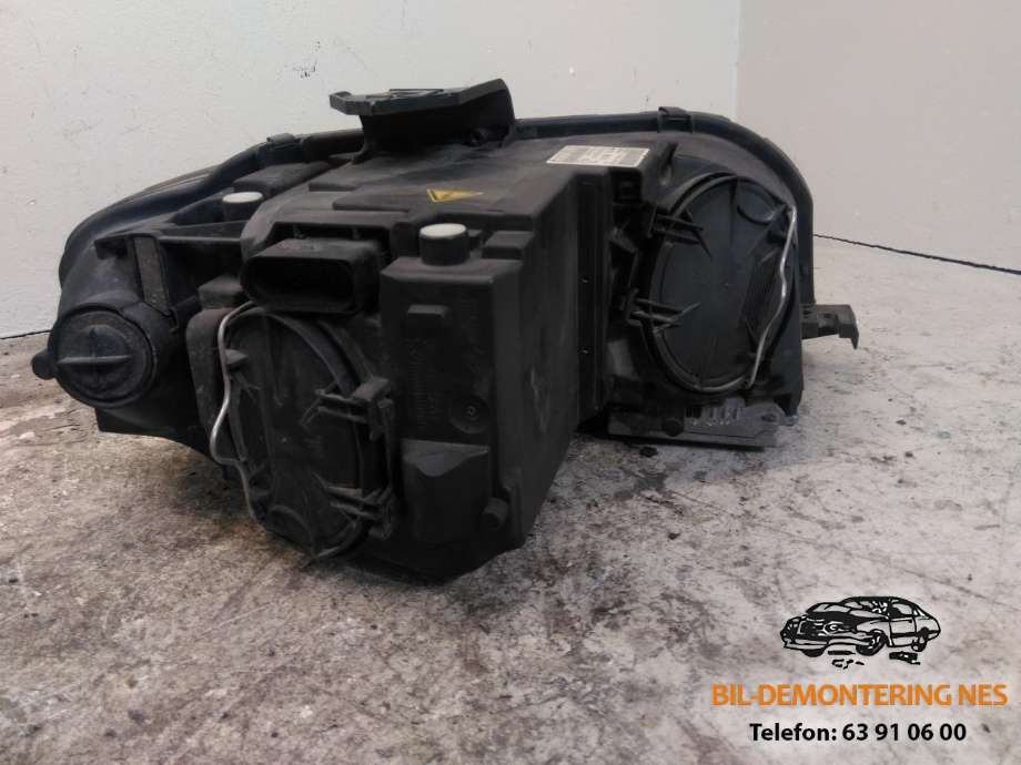 Frontlykt venstre xenon til Audi A3 2003-2008 (Type II, Fase 1)  (0301231271|8P0941003R|)